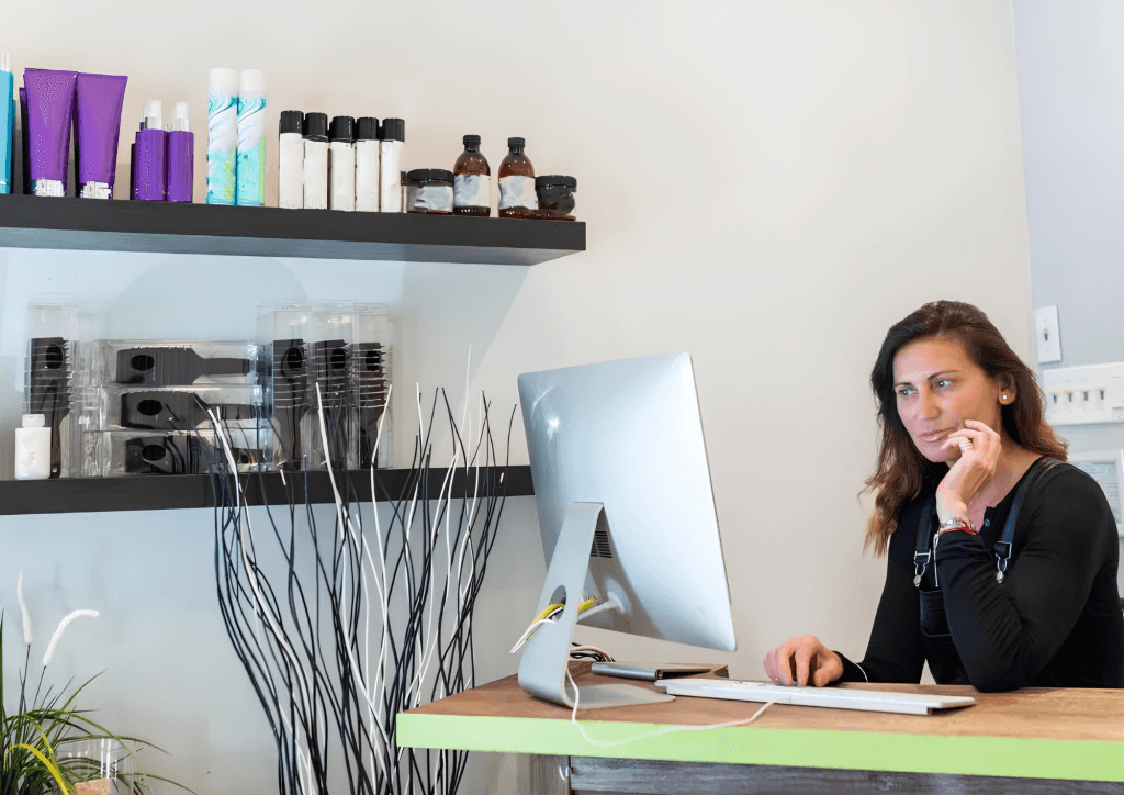 how to choose a right salon consultant